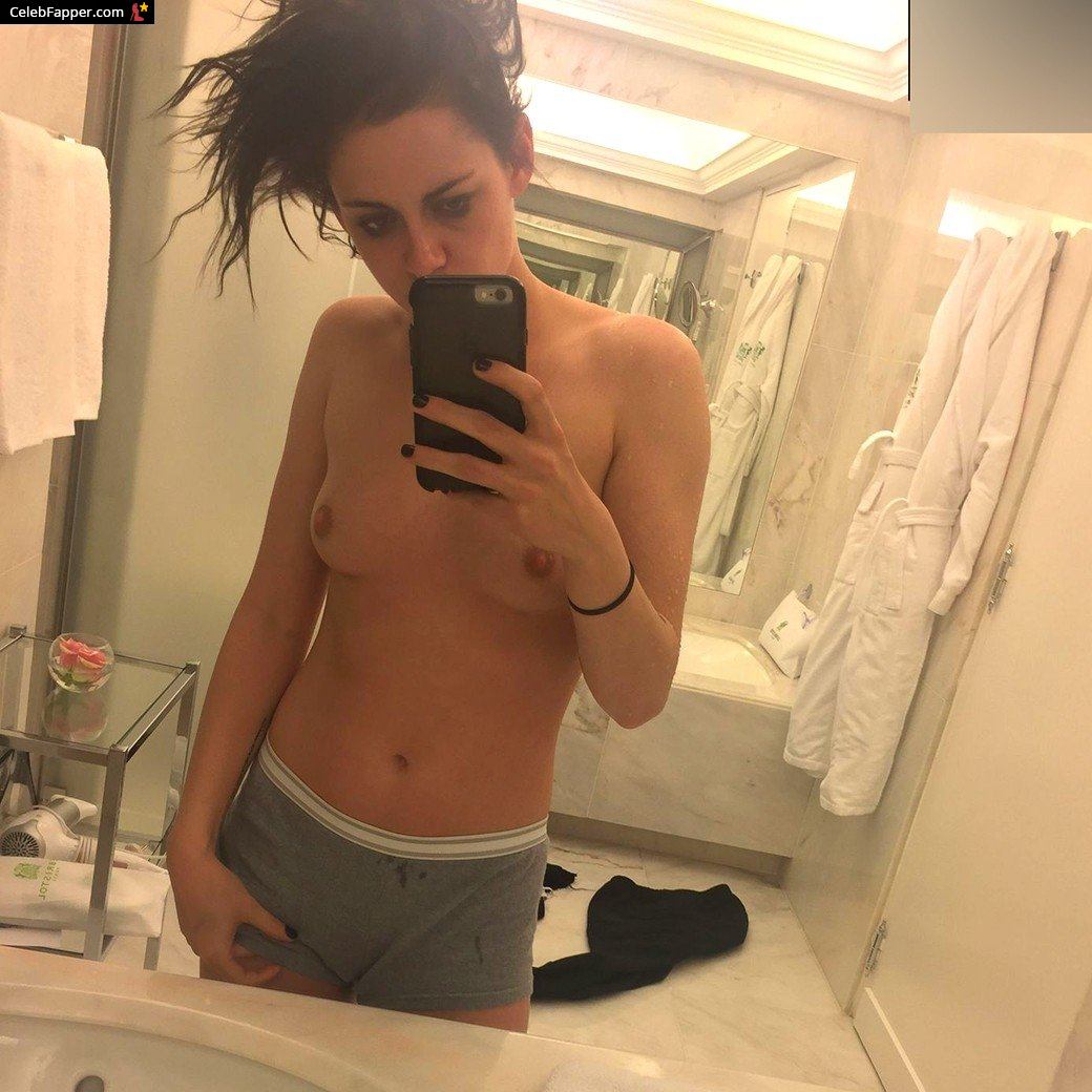 kristen stewart fap pelada nude naked tits nipples breast leaked