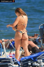 larissa manoela fap butt ass thong bikini pelada bunda Photo